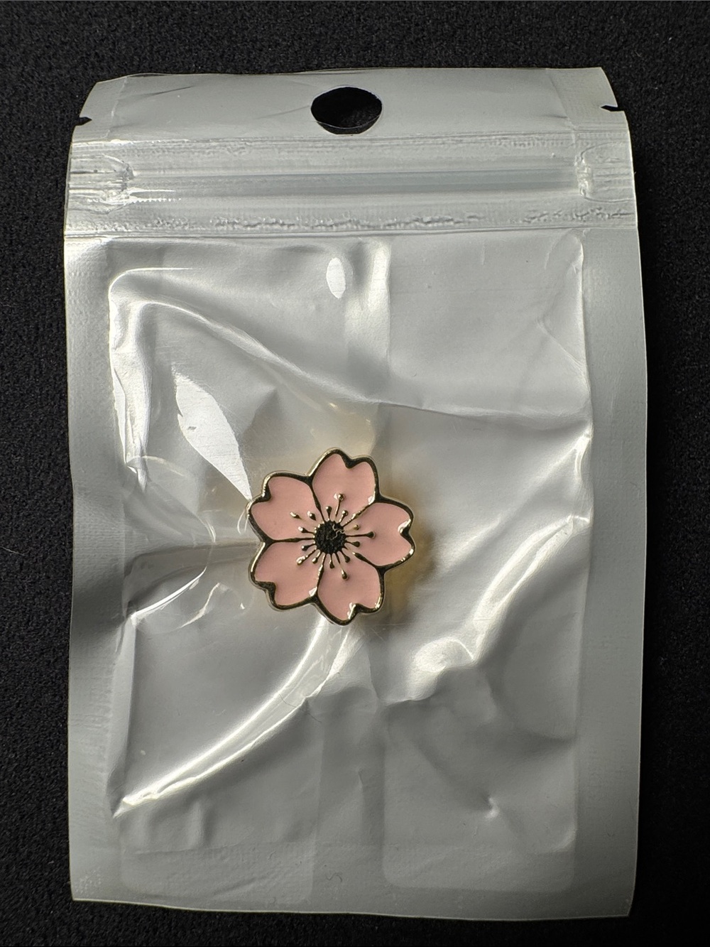 NWT Sakura Cherry Blossom Lapel Pin